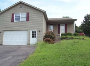 5940 Majestic Oak Dr, Paducah, KY 42003