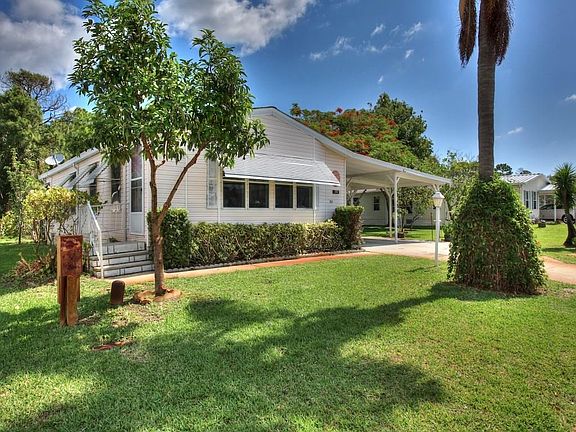 3rd image of 226 Kiwi Dr