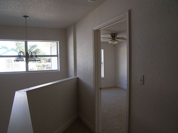 Open 2nd story foyer