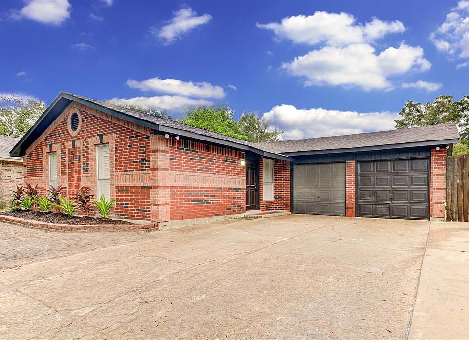 1st image of 2318 Winding Wood Ct
