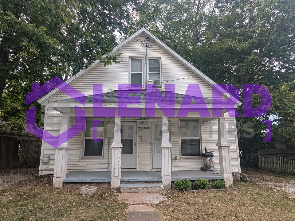 635 S Douglas Ave