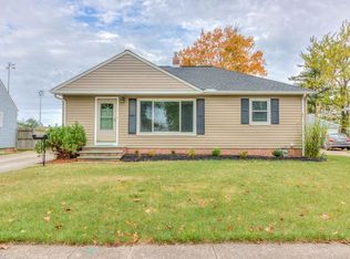 6366 Leslie Dr, Brookpark, OH 44142
