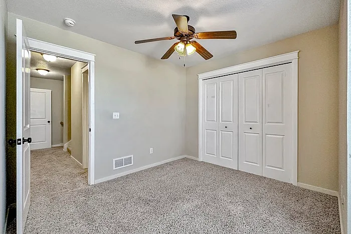 207 NE 45th Ln — Photo 10