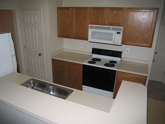 3rd image of 2020 Governor Thomas Bladen Way APT 101