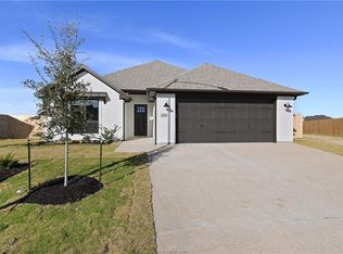 15600 Walnut Nook Ct, College Station, TX 77845