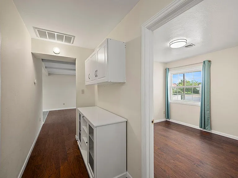 4148 Cole Way — Photo 17