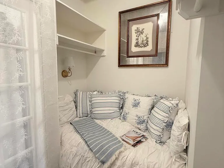 99 S Raymond Ave #206 — Photo 9