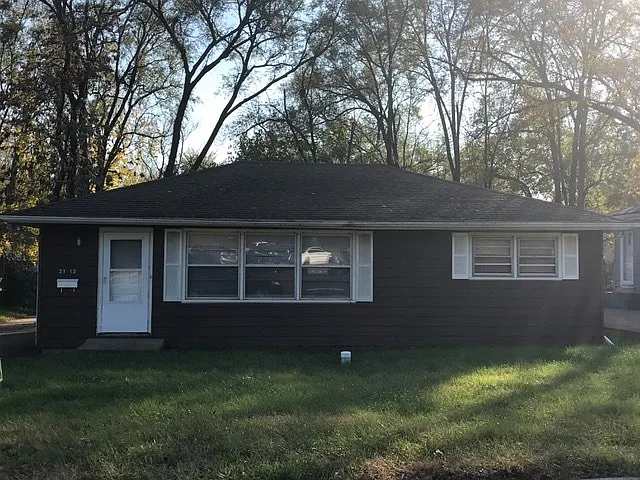 2112 W Kettelle St photo 1