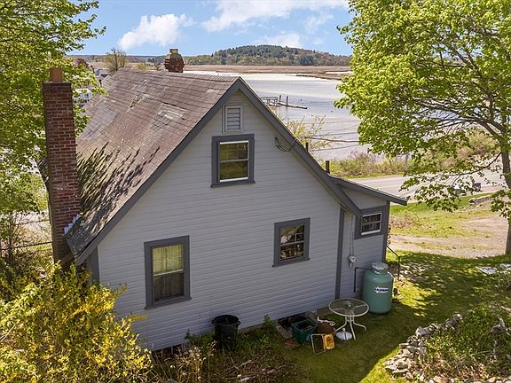 3rd image of 114 Little Neck Rd