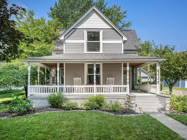 4070 S Mill Rd, Dryden, MI 48428