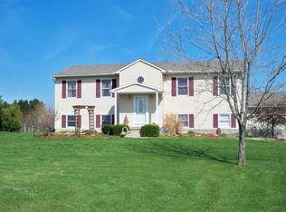 3264 Fairfield Union Rd NE, Lancaster, OH 43130