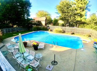 3451 Snaffle Rd, Lexington, KY 40513