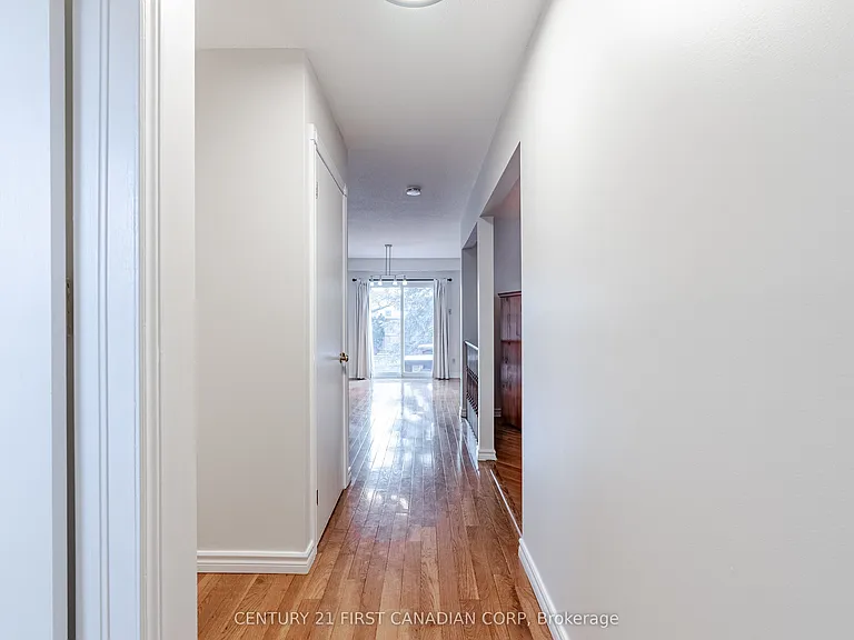 160 Conway Dr #7 — Photo 7