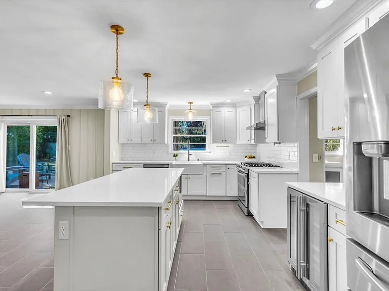 317 Kensington Dr — Photo 11