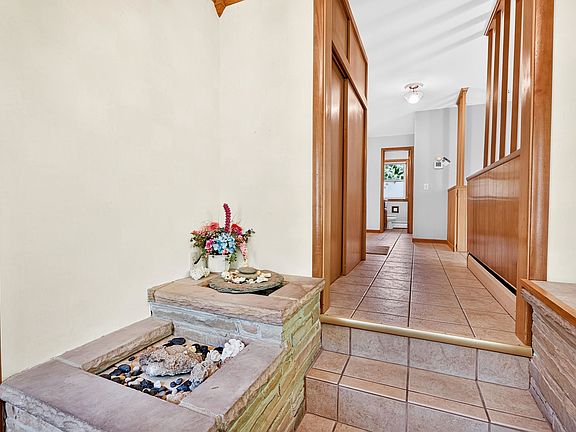 3rd image of 1513 Woodvale Dr
