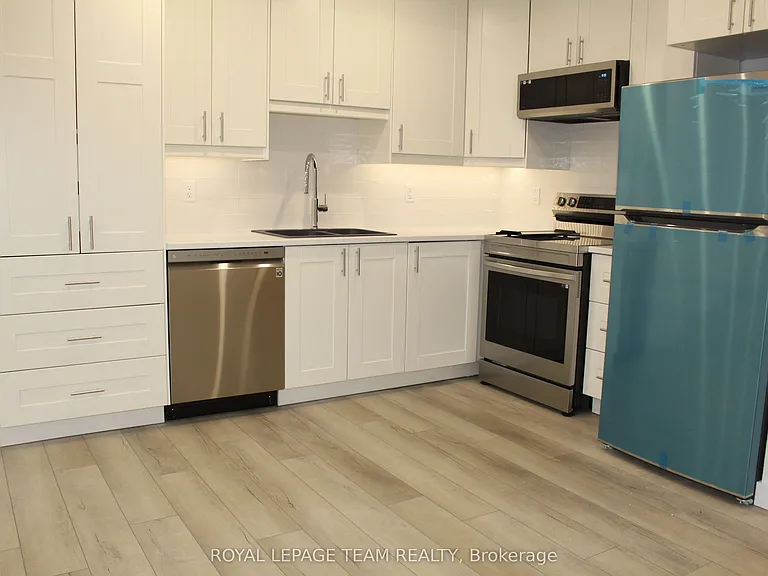 155 Longpre St E #A — Photo 10