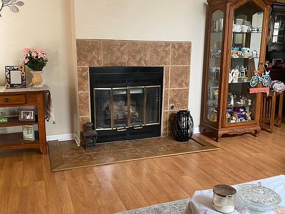 4th image of 2216 N Pinkham St