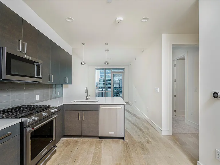 222 West Ave #1603 — Photo 3