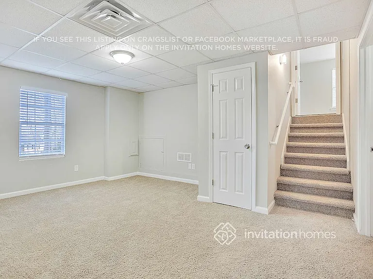 131 Halehaven Dr — Photo 12