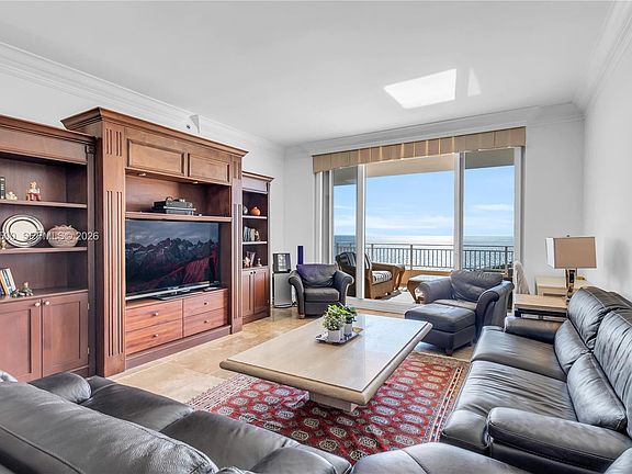 5th image of 791 Crandon Blvd #Penthouse 04