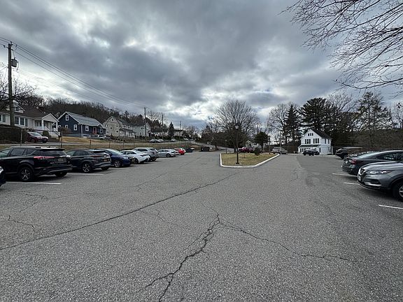 2nd image of 60 Kensico Rd #13