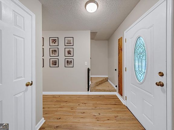 3rd image of 83 Maygold St