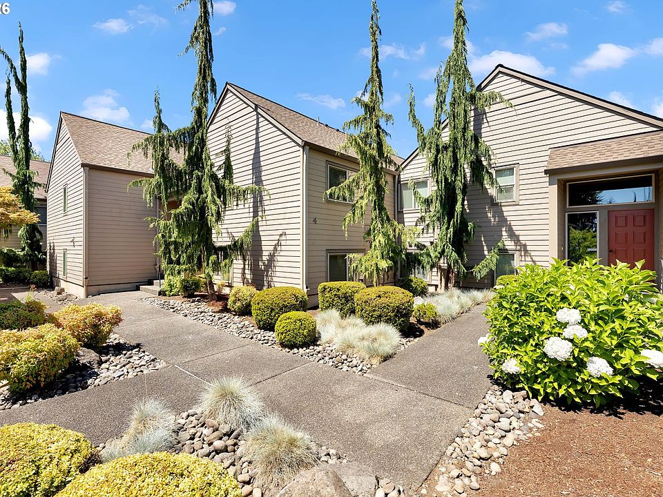 1st image of 2606 SE Baypoint Dr #U21