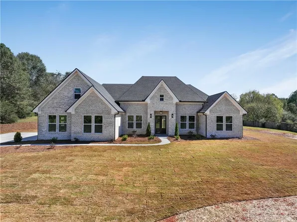 8 Arnold Rd SE, Statham, GA 30666