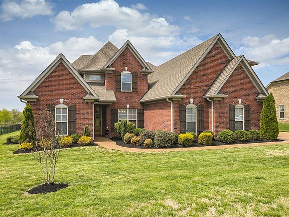 3rd image of 212 Carellton Dr