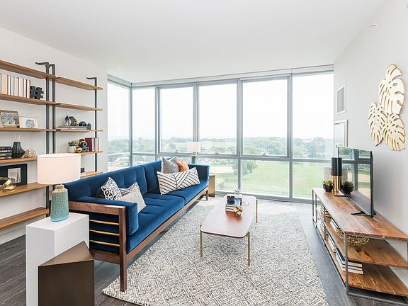 4th image of 815 W Agatite Ave #2016