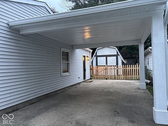 4th image of 1909 Arlington Rd