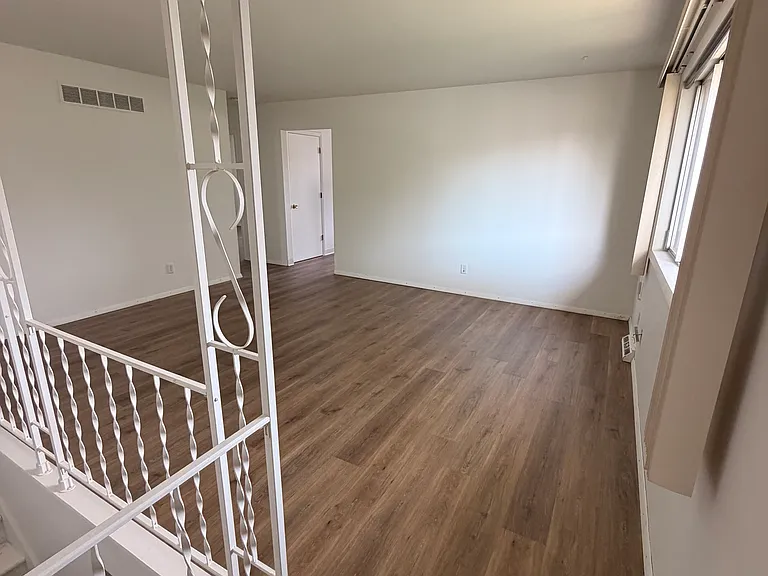 2223 W Westport Rd #2221 — Photo 4