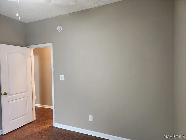 1922 Denny Dr — Photo 25