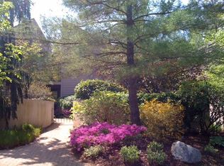 611 Chardonnay Rdg, Cincinnati, OH 45226