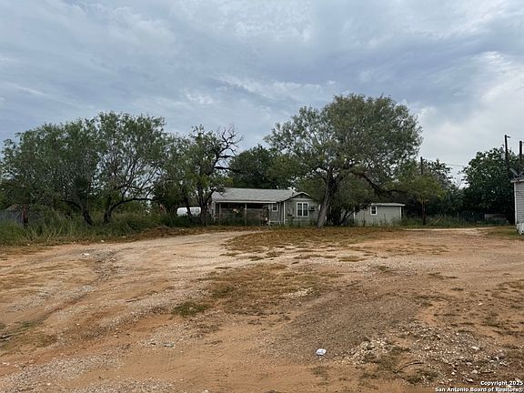 3rd image of 801 2ND ST LOT WCAD