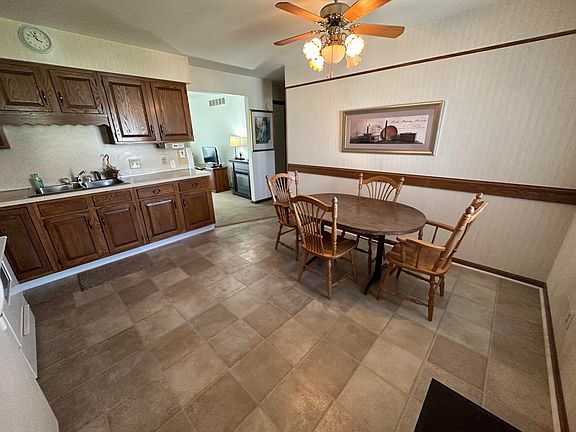 5th image of 5660 Leisure South Dr SE #44