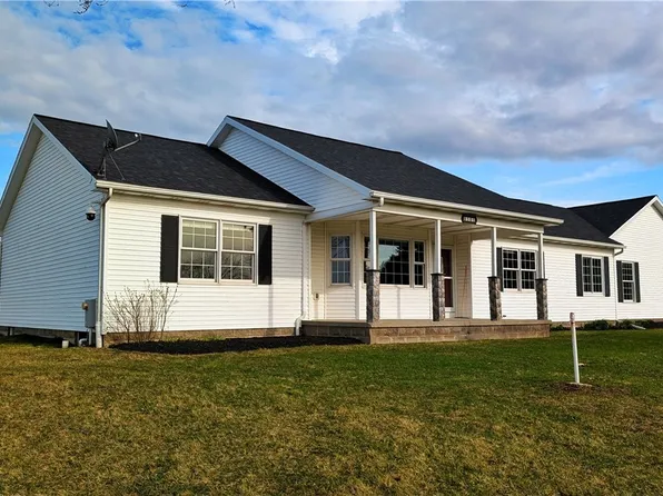 9501 Asbury Rd, Le Roy, NY 14482