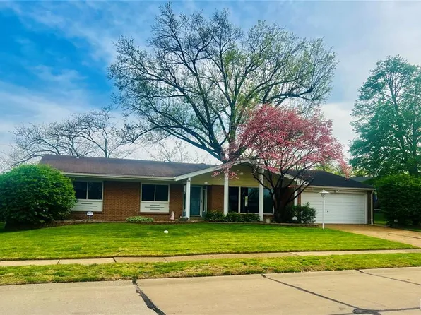 2858 Firelight Dr, Saint Louis, MO 63129