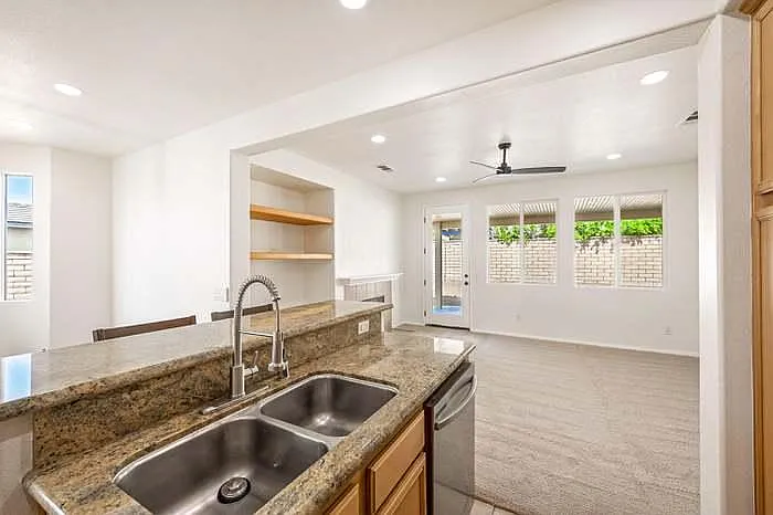 80604 Tinsley Ave — Photo 8