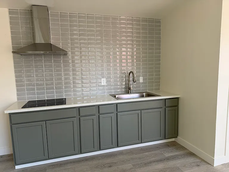 235 Perkins Ave #2 — Photo 4