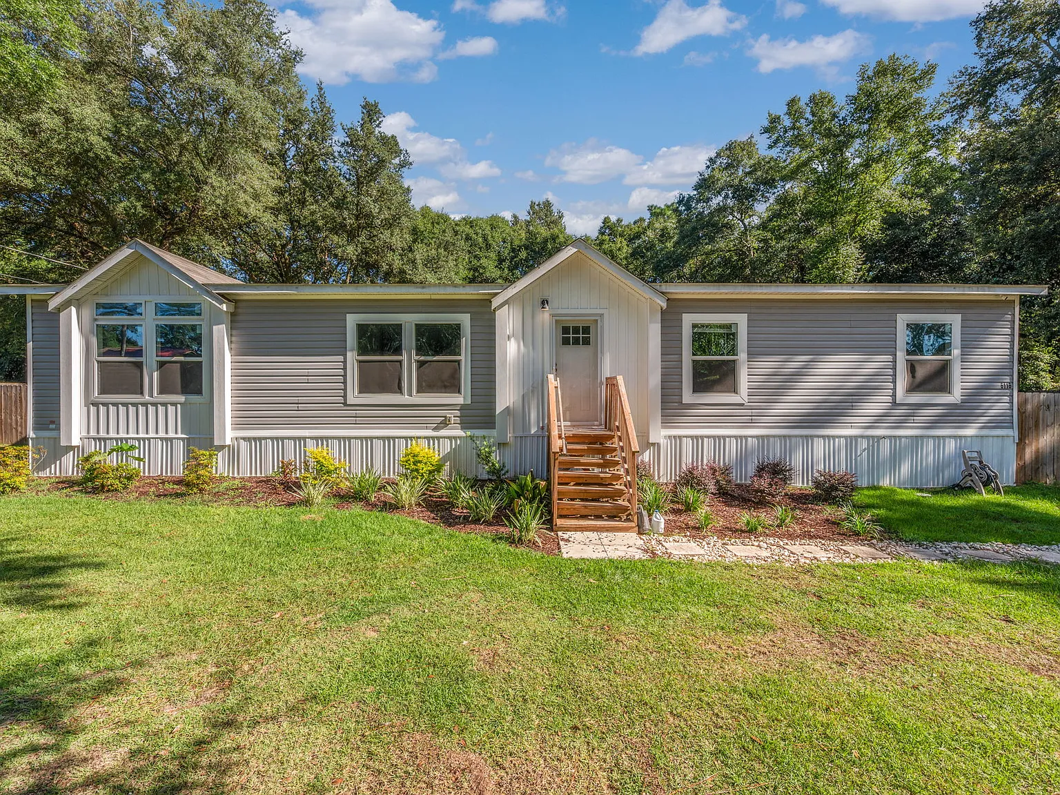 Arlon Ln- 6116 - 1 — Photo 2