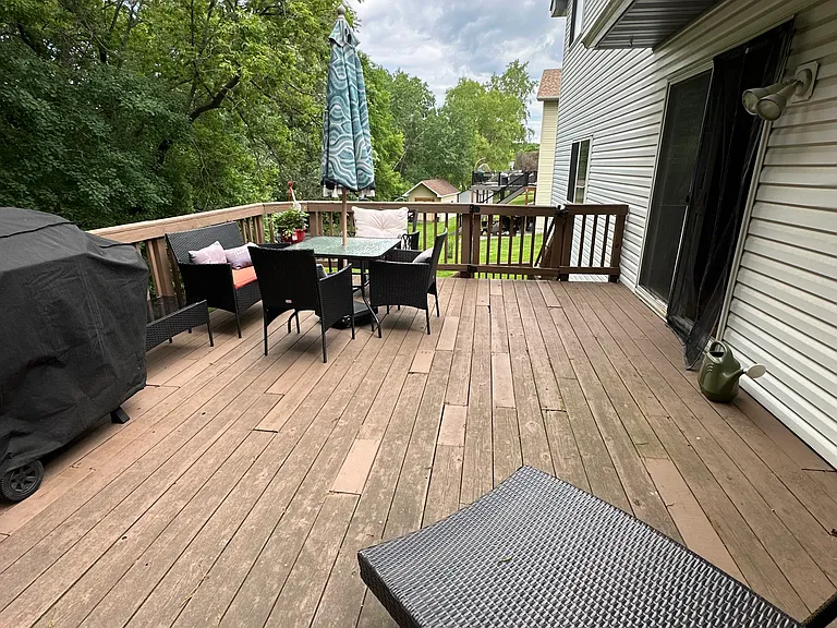 5745 Yucca Ln N — Photo 26