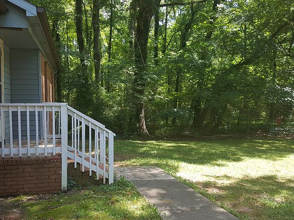 3rd image of 5511 Wallace Ave