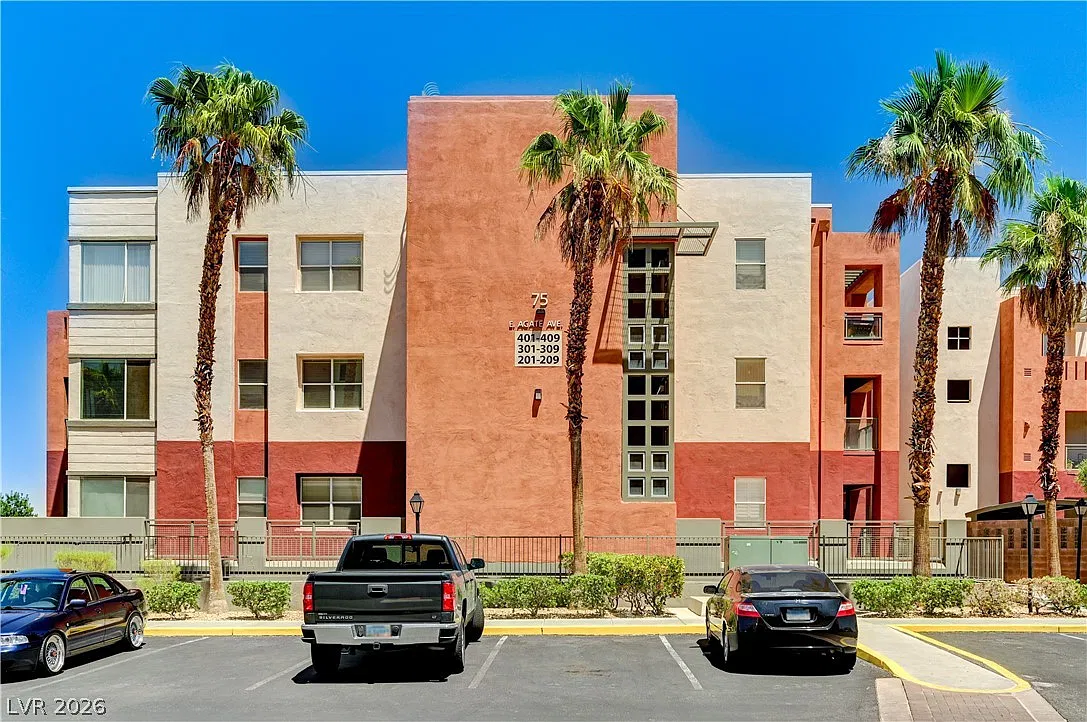 2 bed, 2.0 bath, 1198 sqft, $1,800 — Photo 1