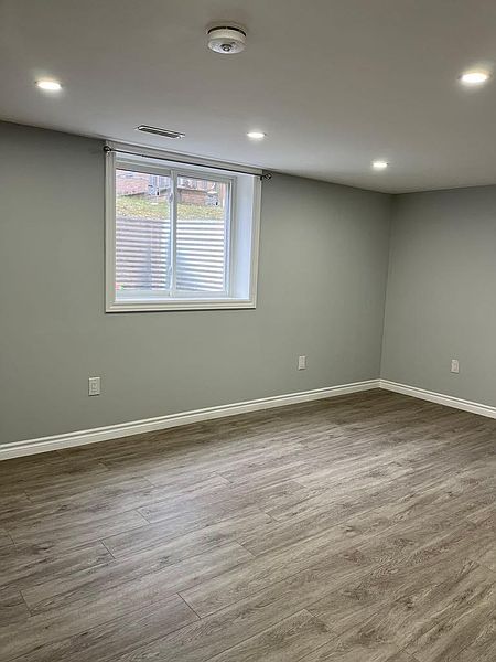 Kitchener Apartment for rent - 2 Bedrooms — photo 11