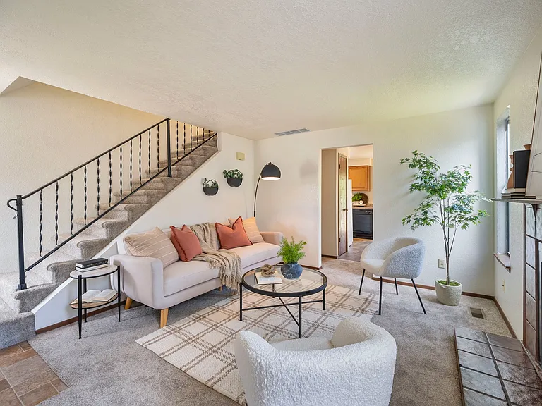 2550 S Gourley Pl — Photo 3