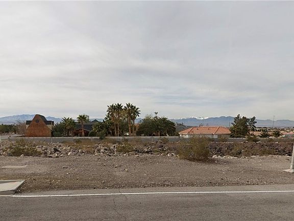 5th image of McLeod Dr