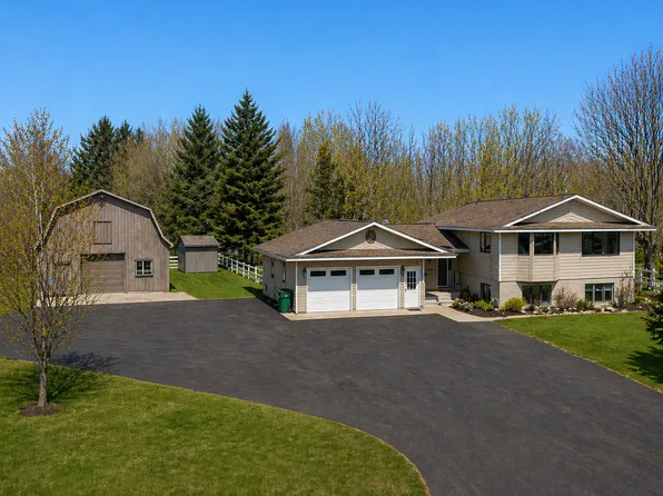 7352 Ahles Rd, Saint Cloud, MN 56301
