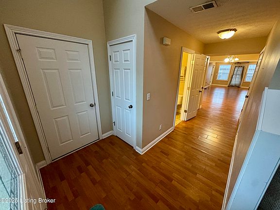 4th image of 106 Emory Ct