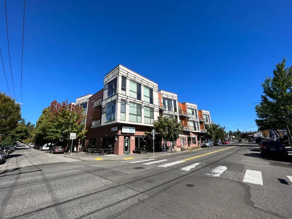 838 SE 38th Ave Unit 302, Portland, OR 97214